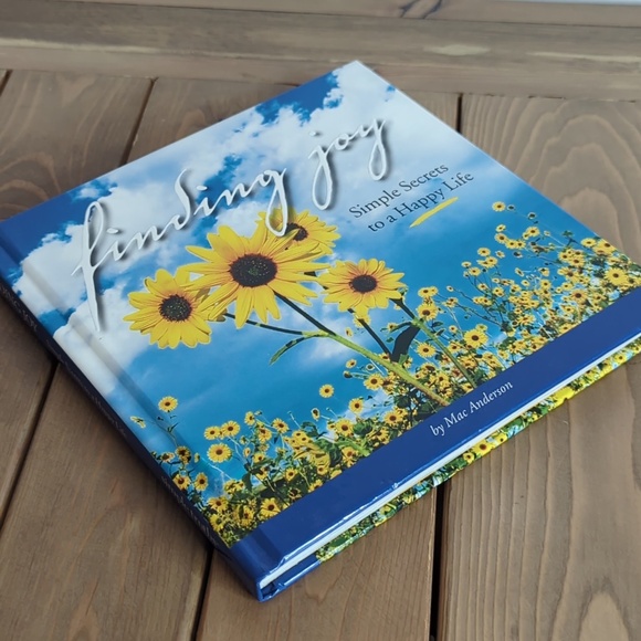 Finding Joy- Simple Secrets to a Happy Life(book with CD) - Picture 2 of 5